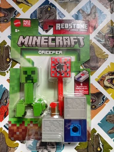Minecraft figures x2