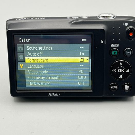 Nikon COOLPIX S2700 16MP Digital Camera Black - Boxed - Full Kit Nr Mint