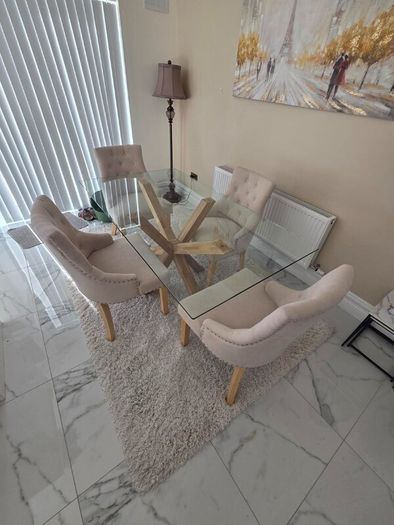 Table & 4 chairs