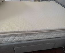 Free Double mattress + Topper