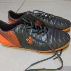 Football shoes