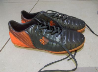 Football shoes