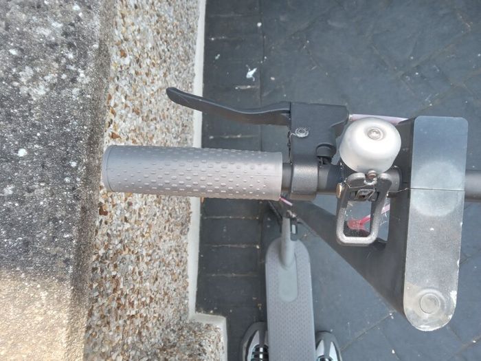 Electric scooter