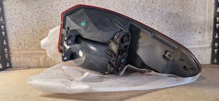 bmw x1 rear lamp