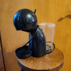 Dolce gusto piccolo xs coffee machine +90 pods