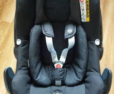 Car seat with infant insert + iso-fix (Maxi-Cosi, Rock)