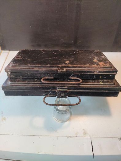 2 x Art Nouveau Japaned Metal Paint Boxes( Reeves of London)