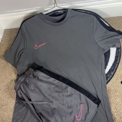 Nike Academy 2 Piece Set