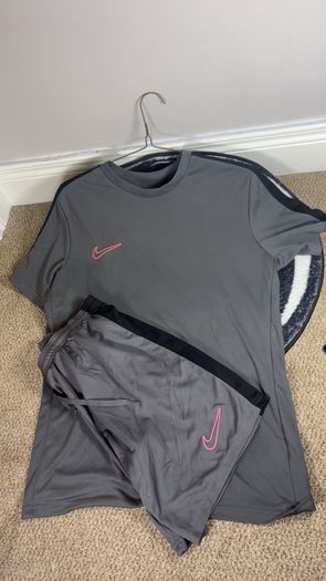 Nike Academy 2 Piece Set