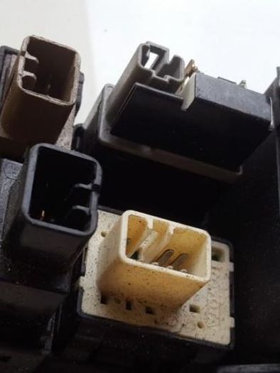 Assorted Japanese Toyota Corolla E10 XLI 1992-1997 Switches Electric Mirror Switch Headlight Levelling Switch Door Lock Rear Fog Switch