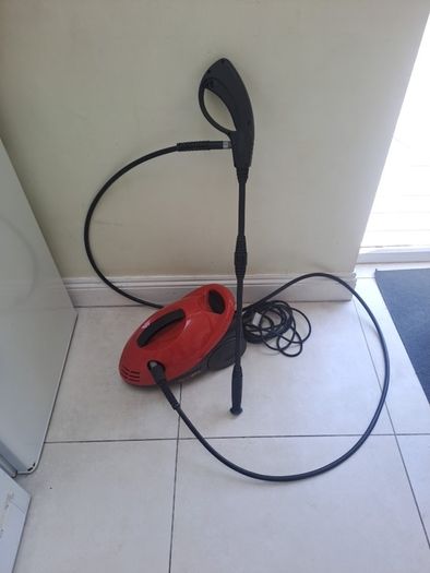 Power Devil 1600W Pressure Washer / Power Washer - Works Perfectly
