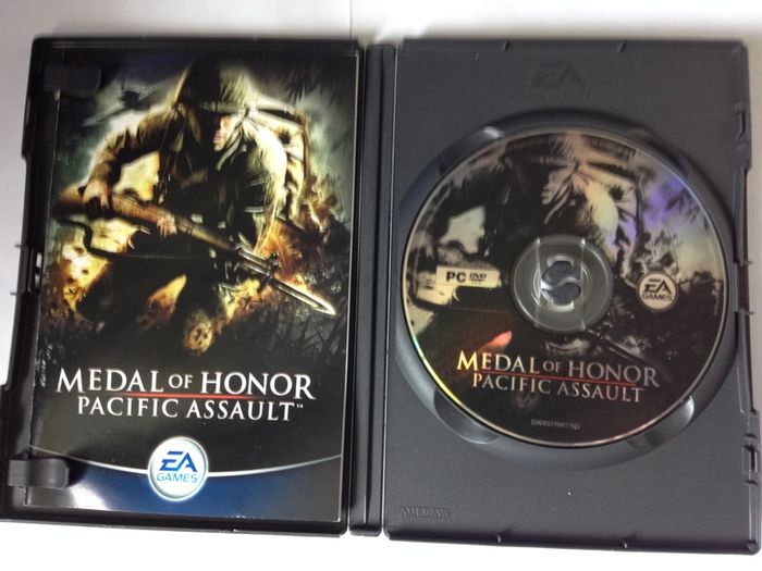 Medal Of Honor: Pacific Assault [2004] (PC Game)