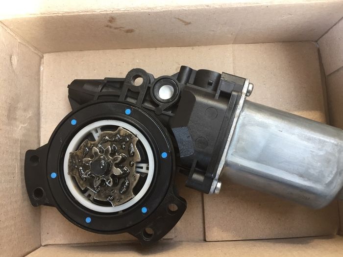 Hyundai i35 window motor
