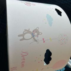 Light shade - Little girl or baby
