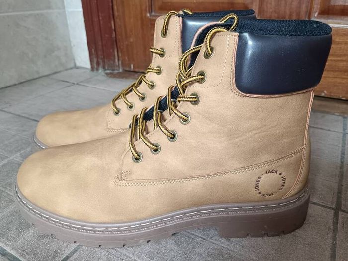 Men's Jack and Jones desert boots Size 9(43)