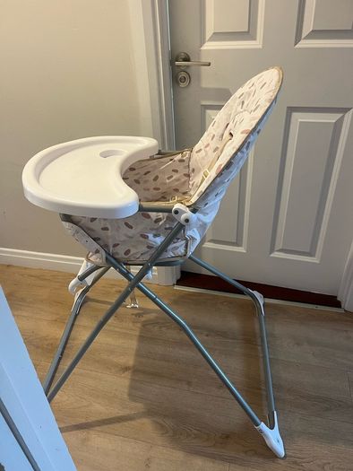 Gate for small children and high chair