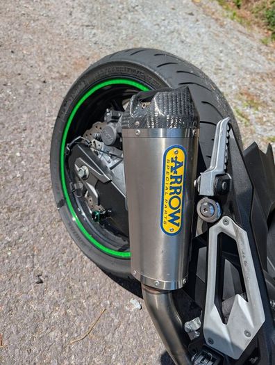 Kawasaki ZR800 2016