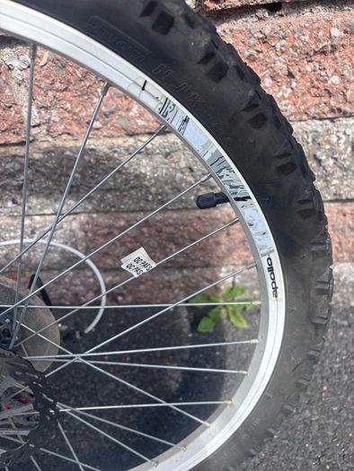 Apollo Mountain Bike