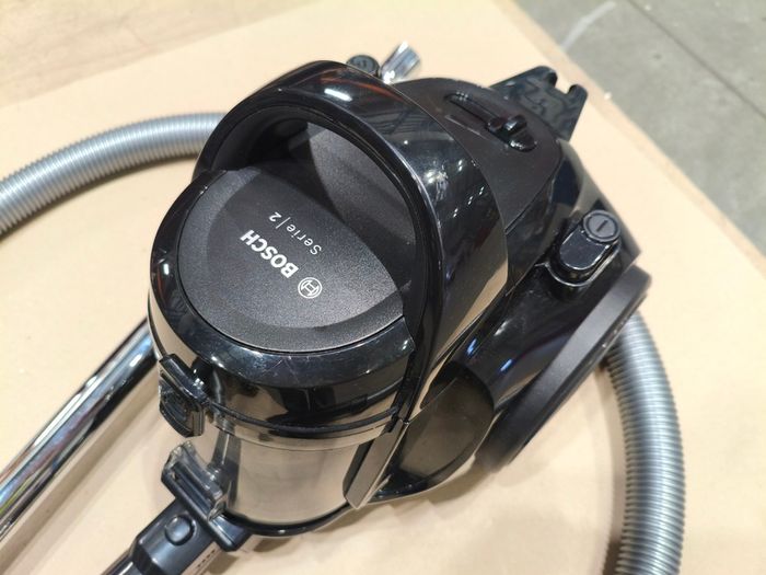 Vacuum cleaner Bosh Serie 2