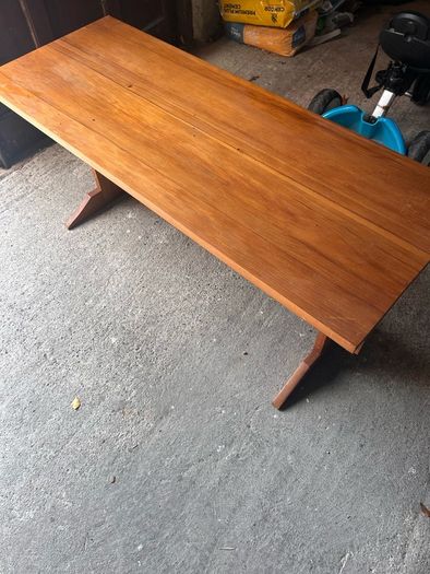 Coffee table free