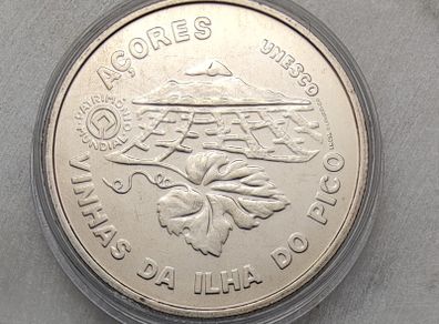 Portugal 2.5 Euro Base Metal (CuNi) Uncirculated Coin 2011 - Pico Island Vineyard Culture Landscape - World Heritage - UNESCO