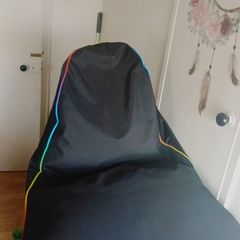 Gaming chair/beanbag and foot poof