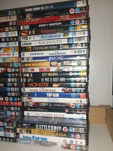 DVD Movie Collection  6 for 10e
