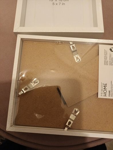 2 x white photo frames