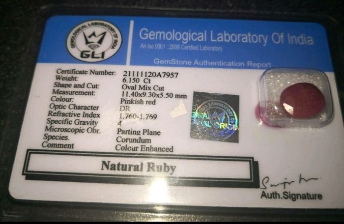 Beautiful 6.5ct pinkish Ruby with certificate