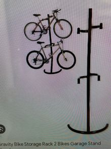 Two-bike gravity hanging stand