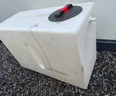 water tank  210l