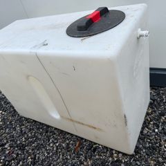 water tank  210l