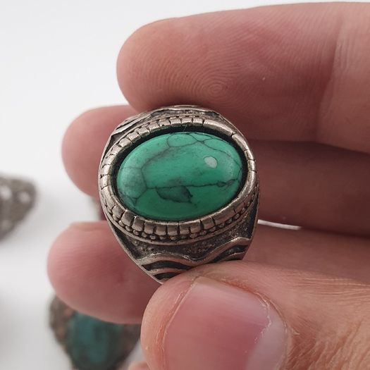 15 Mixed Vintage Rings Antique Style Brass Glass & Stone Collectible Ring Lot