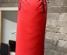 Outshock boxing bag and bracket