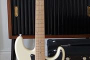 Fender Special Edition Ash Blonde Stratocaster