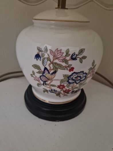 Tara lamp base