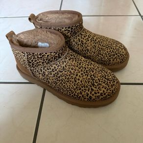 Ugg Ultra Mini Boots - Size 4/37