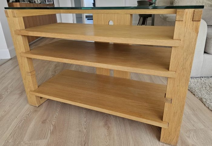 Entertainment stand