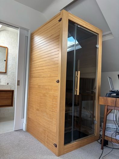 Infrared sauna