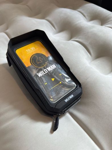 Phone holder waterproof