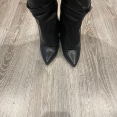 Black Boots