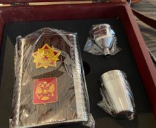 Wooden chess set with hip flask and steel glasses