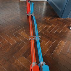 Hot wheels car track