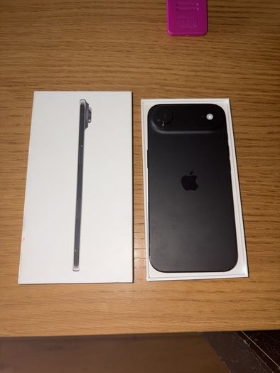 iPhone Air 17 Black