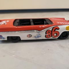 Toy car