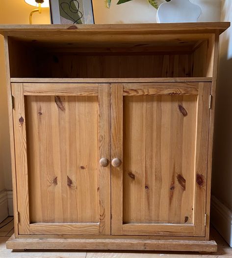 Solid wooden storage press