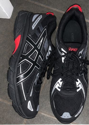 ASICS Gel venture 6