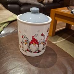 Gonk / gnome storage pot