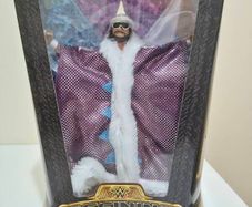 Official WWE Defining Moments Macho Man