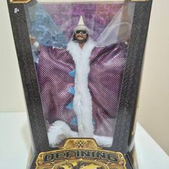 Official WWE Defining Moments Macho Man